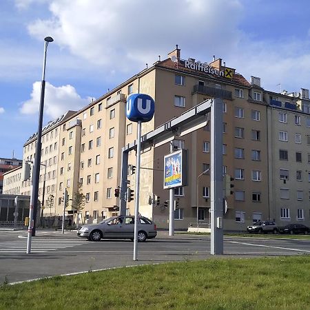 Apartment Paradies - U1 Station Altes Landgut Wiedeń Zewnętrze zdjęcie