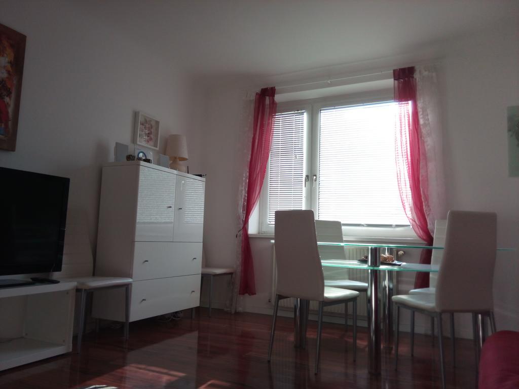 Apartment Paradies - U1 Station Altes Landgut Wiedeń Zewnętrze zdjęcie